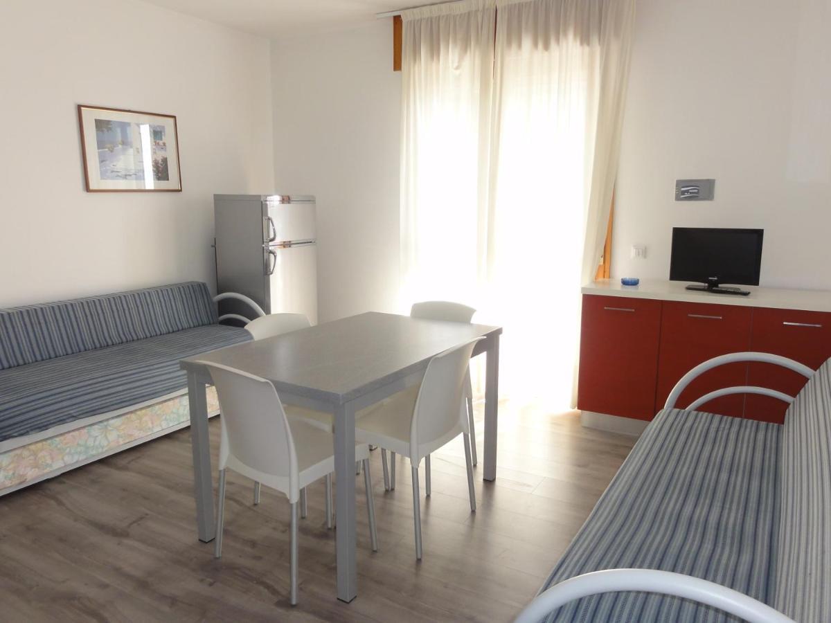 Sabrina - Appartamenti Bibione Bagian luar foto